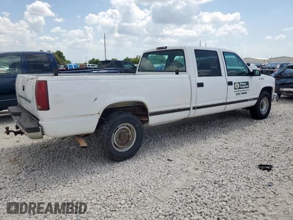 ✅ 2000 Chevrolet Silverado 3500 • VIN: 1GCGC33R7YF463280 • Lot: 66351175. Listed on Copart with 162,765 mi. Free auction sales archive from the USA and detailed vehicle history report at DreamBid. Image 3.
