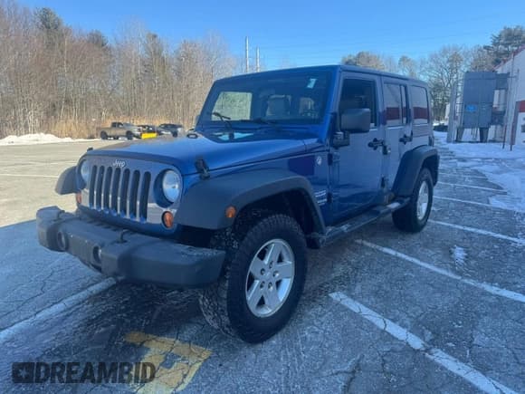 ✅ 2010 Jeep Wrangler Unlimited Mountain • VIN: 1J4BA3H13AL199267 • Lot: 43080025. Wystawiony na Copart z przebiegiem 152 636 mil. Bezpłatny archiwum sprzedaży aukcyjnych z USA i szczegółowy raport historii pojazdu na DreamBid. Zdjęcie 2.