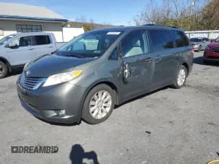 2011 Toyota Sienna XLE AAS с VIN 5TDYK3DC0BS096862, выставлен на аукционе Copart как лот 90372925 с пробегом 329 114 миль миль и Списание • Salvage title. История ставок и продаж доступна на DreamBid. Изображение 1.