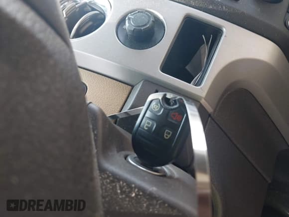 ✅ 2011 Ford F-150 XL • VIN: 1FTFW1EF7BFA21858 • Лот: 42898287. Опубликован ранее на IAAI с пробегом 120 831 миль. Бесплатный доступ к архиву аукционных продаж из США и подробный отчёт об истории автомобиля на DreamBid. Изображение 11.