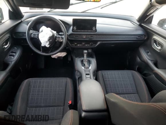 ✅ 2025 Honda HR-V Sport • VIN: 3CZRZ2H50SM756981 • Лот: 91769425. Опубликован ранее на Copart с пробегом 18 787 миль. Бесплатный доступ к архиву аукционных продаж из США и подробный отчёт об истории автомобиля на DreamBid. Изображение 8.