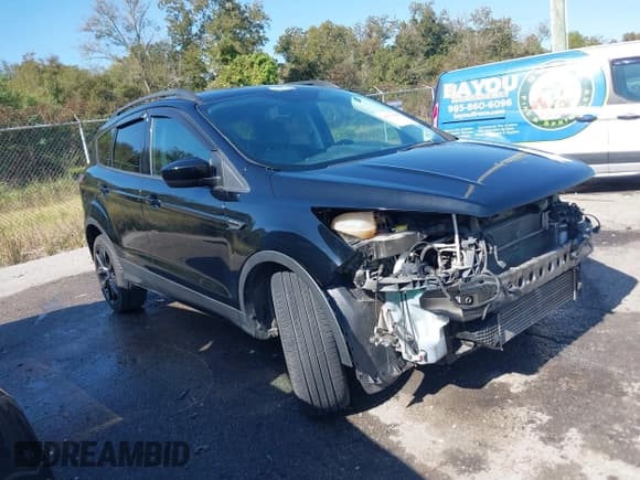 ✅ 2017 Ford Escape SE • VIN: 1FMCU0G92HUD34892 • Lot: 43697060. Wystawiony na IAAI z przebiegiem 63 969 mil. Bezpłatny archiwum sprzedaży aukcyjnych z USA i szczegółowy raport historii pojazdu na DreamBid. Zdjęcie 1.