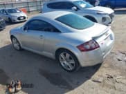 ✅ 2003 Audi TT • VIN: TRUWT28N031006642 • Lot: 43799244. Wystawiony na IAAI z przebiegiem 169 396 mil. Bezpłatny archiwum sprzedaży aukcyjnych z USA i szczegółowy raport historii pojazdu na DreamBid. Zdjęcie 3.