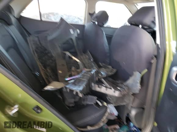 ✅ 2022 Hyundai Venue SEL • VIN: KMHRC8A33NU150007 • Лот: 75612984. Размещён на Copart с пробегом Не указан миль. Получите бесплатный доступ к архиву аукционных продаж из США и посмотрите подробный отчёт об истории автомобиля на DreamBid. Изображение 10.