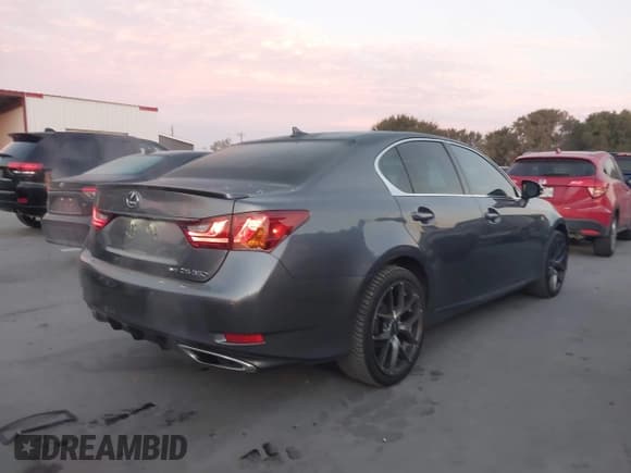 ✅ 2013 Lexus GS 350 • VIN: JTHCE1BL8D5004851 • Lot: 43437677. Wystawiony na IAAI z przebiegiem 191 177 mil. Bezpłatny archiwum sprzedaży aukcyjnych z USA i szczegółowy raport historii pojazdu na DreamBid. Zdjęcie 4.