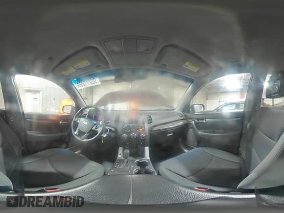 ✅ 2013 Kia Sorento LX • VIN: 5XYKT4A6XDG346521 • Lot: 92211865. Listed on Copart with 180,714 mi. Free auction sales archive from the USA and detailed vehicle history report at DreamBid. Image 15.