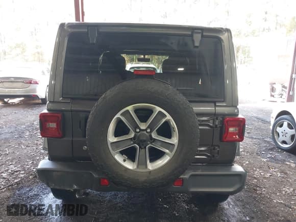 ✅ 2020 Jeep Wrangler Unlimited Sahara Altitude • VIN: 1C4HJXEG6LW120854 • Lot: 43618359. Listed on IAAI with 137,557 mi. Free auction sales archive from the USA and detailed vehicle history report at DreamBid. Image 16.