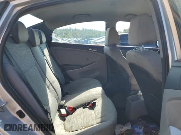 ✅ 2016 Hyundai Accent SE • VIN: KMHCT4AE7GU007287 • Лот: 68051564. Опубликован ранее на Copart с пробегом 98 882 миль. Бесплатный доступ к архиву аукционных продаж из США и подробный отчёт об истории автомобиля на DreamBid. Изображение 10.