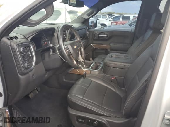 ✅ 2020 Chevrolet Silverado 1500 High Country • VIN: 3GCUYHED8LG163645 • Lot: 74677774. Wystawiony na Copart z przebiegiem 49 489 mil. Bezpłatny archiwum sprzedaży aukcyjnych z USA i szczegółowy raport historii pojazdu na DreamBid. Zdjęcie 7.