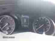 2022 Toyota Camry SE z VIN 4T1G11AK8NU027220, wystawiony jako IAAI lot #42161140 z przebiegiem 68 347 mil mil oraz . Historia ofert i sprzedaży dostępna na DreamBid. Obrazek 7.