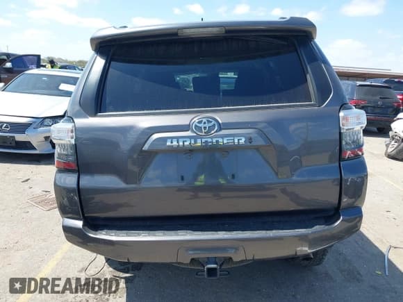 ✅ 2022 Toyota 4Runner SR5 • VIN: JTEEU5JRXN5260206 • Lot: 41775088. Listed on IAAI with 69,235 mi. Free auction sales archive from the USA and detailed vehicle history report at DreamBid. Image 16.