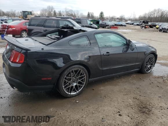 ✅ 2012 Ford Mustang Shelby GT500 • VIN: 1ZVBP8JS6C5238197 • Lot: 48987125. Listed on Copart with 3,975 mi. Free auction sales archive from the USA and detailed vehicle history report at DreamBid. Image 3.