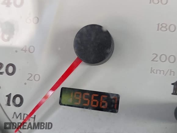 ✅ 2004 Saturn VUE V6 • VIN: 5GZCZ63484S810067 • Lot: 42163741. Wystawiony na IAAI z przebiegiem 195 667 mil. Bezpłatny archiwum sprzedaży aukcyjnych z USA i szczegółowy raport historii pojazdu na DreamBid. Zdjęcie 7.