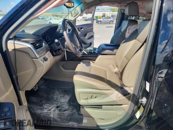 2019 Chevrolet Suburban LT z VIN 1GNSCHKCXKR161435, wystawiony jako Copart lot #90894635 z przebiegiem 189 459 mil mil oraz Czysty tytuł • Clean title. Historia ofert i sprzedaży dostępna na DreamBid. Obrazek 7.