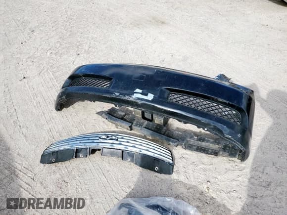 ✅ 2004 Infiniti G35 w/Leather • VIN: JNKCV54E84M307902 • Лот: 92345375. Опубликован ранее на Copart с пробегом 228 916 миль. Бесплатный доступ к архиву аукционных продаж из США и подробный отчёт об истории автомобиля на DreamBid. Изображение 12.