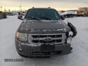 ✅ 2011 Ford Escape XLT • VIN: 1FMCU9D72BKB14663 • Lot: 93147405. Wystawiony na Copart z przebiegiem 105 183 mil. Bezpłatny archiwum sprzedaży aukcyjnych z USA i szczegółowy raport historii pojazdu na DreamBid. Zdjęcie 5.