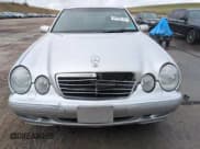 ✅ 2002 Mercedes-Benz E 320 • VIN: WDBJF83J62X072710 • Лот: 54703715. Опубликован ранее на Copart с пробегом 114 435 миль. Бесплатный доступ к архиву аукционных продаж из США и подробный отчёт об истории автомобиля на DreamBid. Изображение 6.