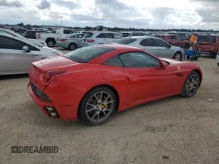✅ 2014 Ferrari California • VIN: ZFF65TJA9E0196713 • Lot: 73682984. Wystawiony na Copart z przebiegiem Nie podano. Bezpłatny archiwum sprzedaży aukcyjnych z USA i szczegółowy raport historii pojazdu na DreamBid. Zdjęcie 3.