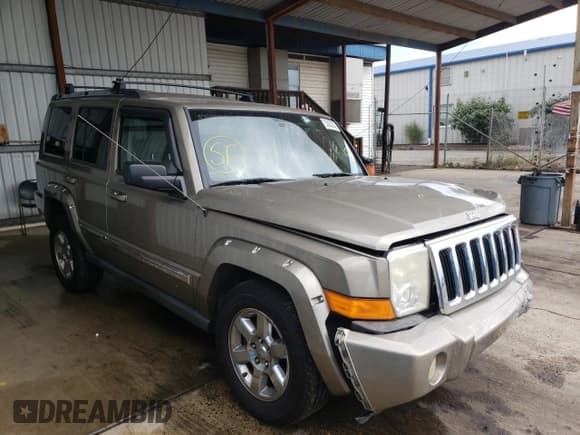 ✅ 2006 Jeep Commander Limited • VIN: 1J8HG58N26C105974 • Lot: 80878144. Wystawiony na Copart z przebiegiem 131 371 mil. Bezpłatny archiwum sprzedaży aukcyjnych z USA i szczegółowy raport historii pojazdu na DreamBid. Zdjęcie 1.