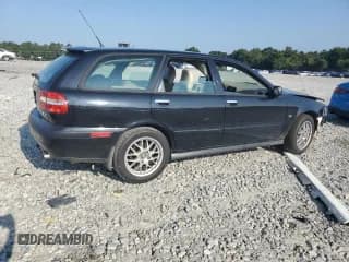 ✅ 2004 Volvo V40 • VIN: YV1VW27544F033744 • Lot: 69582455. Wystawiony na Copart z przebiegiem 143 681 mil. Bezpłatny archiwum sprzedaży aukcyjnych z USA i szczegółowy raport historii pojazdu na DreamBid. Zdjęcie 3.