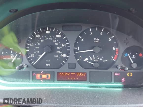 2003 BMW 3 Series 325xi с VIN WBAEU33483PF58801, выставлен на аукционе IAAI как лот 43186237 с пробегом 155 342 миль миль и . История ставок и продаж доступна на DreamBid. Изображение 7.