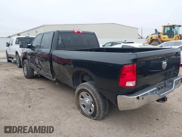 ✅ 2017 Ram 2500 Tradesman • VIN: 3C6UR4HLXHG779208 • Lot: 41575495. Wystawiony na IAAI z przebiegiem 73 854 mil. Bezpłatny archiwum sprzedaży aukcyjnych z USA i szczegółowy raport historii pojazdu na DreamBid. Zdjęcie 3.