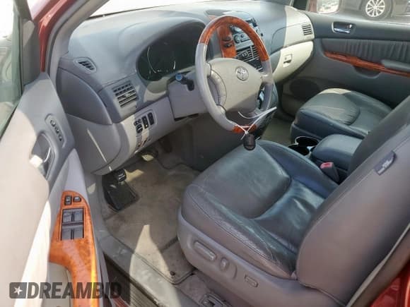 ✅ 2007 Toyota Sienna XLE • VIN: 5TDZK22C77S085768 • Лот: 84628305. Опубликован ранее на Copart с пробегом 128 636 миль. Бесплатный доступ к архиву аукционных продаж из США и подробный отчёт об истории автомобиля на DreamBid. Изображение 8.