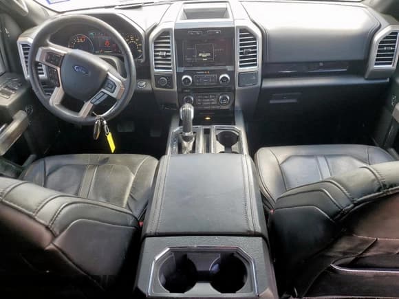 ✅ 2015 Ford F-150 XLT • VIN: 1FTEW1EG5FFC06436 • Lot: 86430185. Listed on Copart with 159,781 mi. Free auction sales archive from the USA and detailed vehicle history report at DreamBid. Image 8.