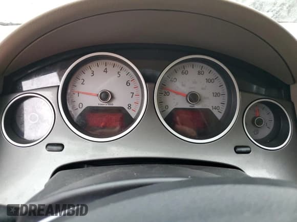 ✅ 2010 Volkswagen Routan SE • VIN: 2V4RW3D17AR227323 • Lot: 72857964. Wystawiony na Copart z przebiegiem Nie podano. Bezpłatny archiwum sprzedaży aukcyjnych z USA i szczegółowy raport historii pojazdu na DreamBid. Zdjęcie 9.