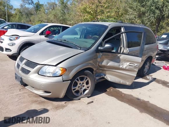 ✅ 2002 Dodge Caravan EX • VIN: 2B8GP74L62R505536 • Lot: 43473195. Listed on IAAI with 214,307 mi. Free auction sales archive from the USA and detailed vehicle history report at DreamBid. Image 21.