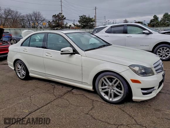 ✅ 2012 Mercedes-Benz C 300 Sport • VIN: WDDGF8BB8CR202505 • Lot: 95630255. Listed on Copart with 90,095 mi. Free auction sales archive from the USA and detailed vehicle history report at DreamBid. Image 4.