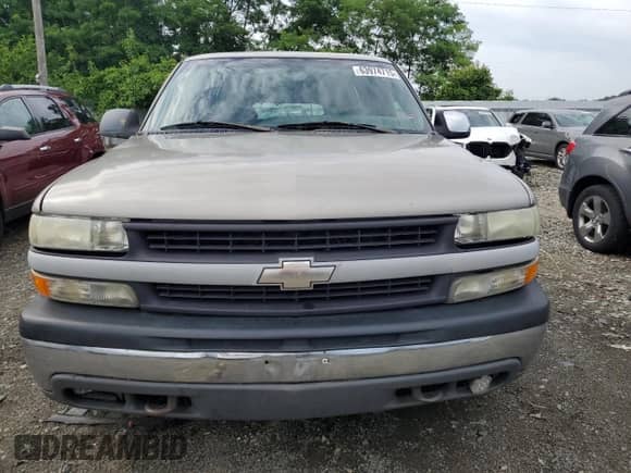 2002 Chevrolet Silverado 1500 z VIN 1GCEC19V82E279611, wystawiony jako Copart lot #63974715 z przebiegiem 242 944 mil mil oraz Szkoda całkowita • Salvage title. Historia ofert i sprzedaży dostępna na DreamBid. Obrazek 5.
