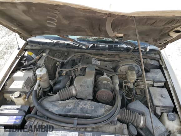 1999 Chevrolet S-10 LS Xtreme с VIN 1GCCS1948X8176759, выставлен на аукционе Copart как лот 57511695 с пробегом 154 775 миль миль и Списание • Salvage title. История ставок и продаж доступна на DreamBid. Изображение 11.