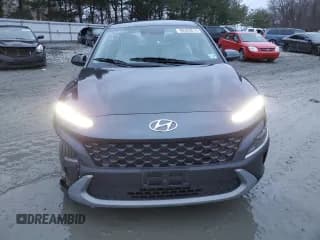 ✅ 2022 Hyundai Kona SE • VIN: KM8K2CAB5NU863229 • Лот: 40303814. Опубликован ранее на Copart с пробегом 20 499 миль. Бесплатный доступ к архиву аукционных продаж из США и подробный отчёт об истории автомобиля на DreamBid. Изображение 5.