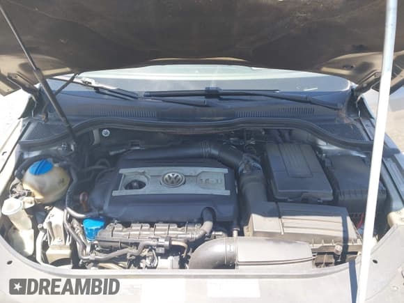 ✅ 2013 Volkswagen CC R-Line • VIN: WVWBN7AN0DE545332 • Лот: 43083146. Опубликован ранее на IAAI с пробегом 140 230 миль. Бесплатный доступ к архиву аукционных продаж из США и подробный отчёт об истории автомобиля на DreamBid. Изображение 10.