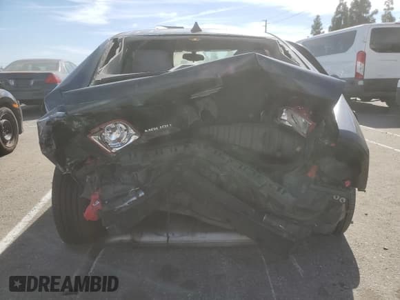 ✅ 2012 Chevrolet Malibu 1LS • VIN: 1G1ZB5E00CF209207 • Lot: 77158644. Listed on Copart with 107,161 mi. Free auction sales archive from the USA and detailed vehicle history report at DreamBid. Image 6.