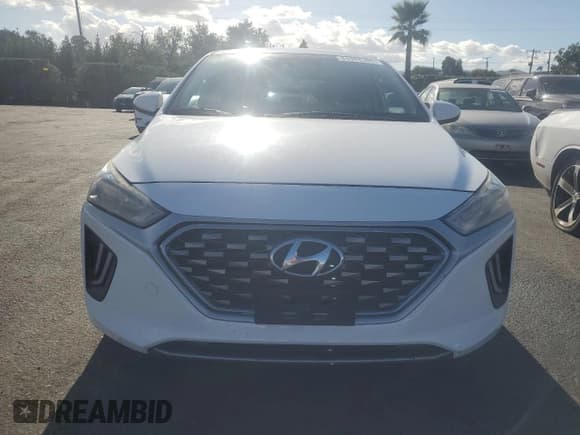 ✅ 2020 Hyundai Ioniq SE • VIN: KMHC75LC6LU194618 • Lot: 84593305. Wystawiony na Copart z przebiegiem 99 117 mil. Bezpłatny archiwum sprzedaży aukcyjnych z USA i szczegółowy raport historii pojazdu na DreamBid. Zdjęcie 5.
