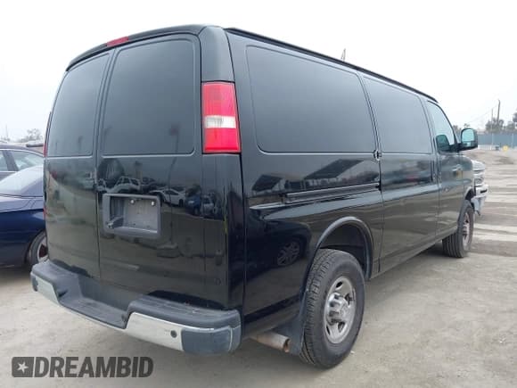✅ 2019 Chevrolet Express Cargo • VIN: 1GCWGAFP7K1229420 • Lot: 42410963. Listed on IAAI with Not provided. Free auction sales archive from the USA and detailed vehicle history report at DreamBid. Image 4.