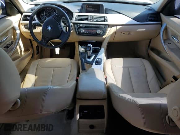 ✅ 2012 BMW 3 Series 328i • VIN: WBA3A5G54CNP16588 • Lot: 52438505. Listed on Copart with 185,499 mi. Free auction sales archive from the USA and detailed vehicle history report at DreamBid. Image 8.