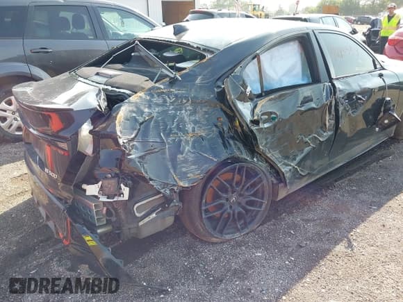 ✅ 2023 Lexus IS 500 F Sport Performance • VIN: JTHAP1D21P5003275 • Lot: 42855914. Wystawiony na IAAI z przebiegiem 23 530 mil. Bezpłatny archiwum sprzedaży aukcyjnych z USA i szczegółowy raport historii pojazdu na DreamBid. Zdjęcie 6.