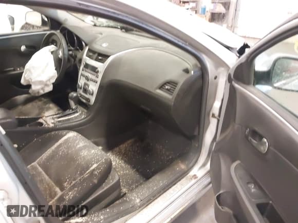 ✅ 2011 Chevrolet Malibu 1LT • VIN: 1G1ZC5E19BF344545 • Lot: 43558798. Wystawiony na IAAI z przebiegiem 178 432 mil. Bezpłatny archiwum sprzedaży aukcyjnych z USA i szczegółowy raport historii pojazdu na DreamBid. Zdjęcie 5.