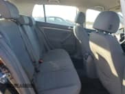 ✅ 2006 Volkswagen Rabbit • VIN: WVWCR91K26W185259 • Lot: 88269725. Wystawiony na Copart z przebiegiem 96 508 mil. Bezpłatny archiwum sprzedaży aukcyjnych z USA i szczegółowy raport historii pojazdu na DreamBid. Zdjęcie 10.