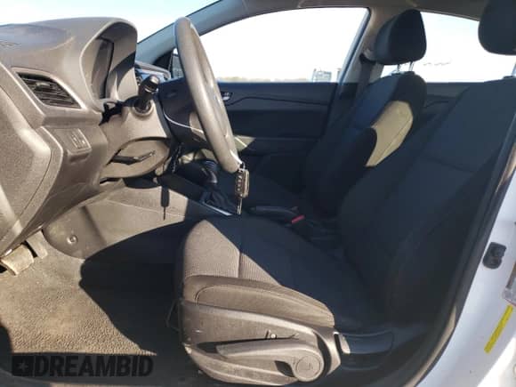 2019 Hyundai Accent SE с VIN 3KPC24A35KE065072, выставлен на аукционе Copart как лот 42740744 с пробегом 67 285 миль миль и . История ставок и продаж доступна на DreamBid. Изображение 7.