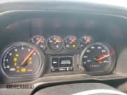 ✅ 2020 Chevrolet Silverado 1500 Custom • VIN: 1GCRWBEF9LZ258712 • Lot: 42992025. Wystawiony na Copart z przebiegiem 61 300 mil. Bezpłatny archiwum sprzedaży aukcyjnych z USA i szczegółowy raport historii pojazdu na DreamBid. Zdjęcie 9.