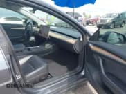 ✅ 2023 Tesla Model 3 • VIN: 5YJ3E1EA8PF451131 • Lot: 43470579. Wystawiony na IAAI z przebiegiem 70 249 mil. Bezpłatny archiwum sprzedaży aukcyjnych z USA i szczegółowy raport historii pojazdu na DreamBid. Zdjęcie 5.