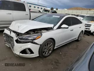 ✅ 2019 Hyundai Sonata Limited • VIN: 5NPE34ABXKH770331 • Лот: 69695332. Опубликован ранее на Copart с пробегом 30 704 миль. Бесплатный доступ к архиву аукционных продаж из США и подробный отчёт об истории автомобиля на DreamBid. Изображение 1.