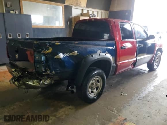 2006 Dodge Dakota ST z VIN 1D7HE28K36S592924, wystawiony jako Copart lot #85108684 z przebiegiem Nie podano mil oraz Szkoda całkowita • Salvage title. Historia ofert i sprzedaży dostępna na DreamBid. Obrazek 3.