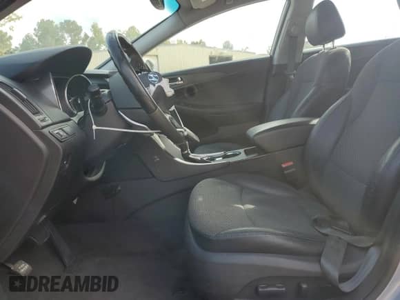 2011 Hyundai Sonata SE с VIN 5NPEC4AB0BH226923, выставлен на аукционе Copart как лот 81862505 с пробегом 165 170 миль миль и Списание • Salvage title. История ставок и продаж доступна на DreamBid. Изображение 7.