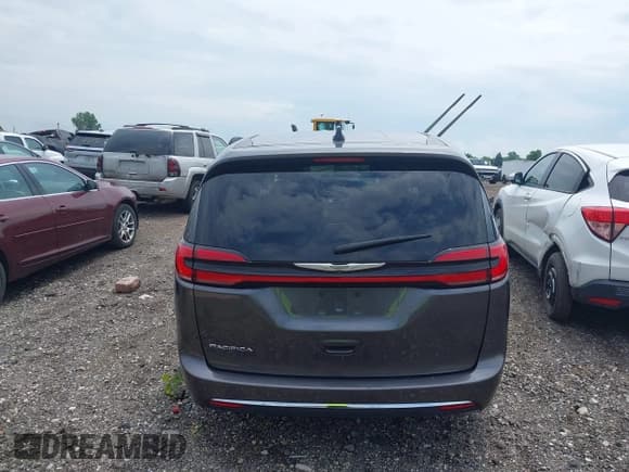 ✅ 2023 Chrysler Pacifica Touring L • VIN: 2C4RC1BG4PR530454 • Лот: 42699258. Опубликован ранее на IAAI с пробегом 58 789 миль. Бесплатный доступ к архиву аукционных продаж из США и подробный отчёт об истории автомобиля на DreamBid. Изображение 16.
