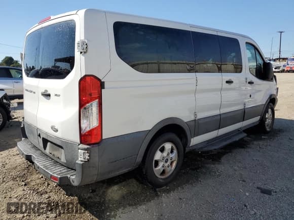 ✅ 2017 Ford Transit XL • VIN: 1FMZK1ZM3HKA67295 • Lot: 85893285. Wystawiony na Copart z przebiegiem 94 581 mil. Bezpłatny archiwum sprzedaży aukcyjnych z USA i szczegółowy raport historii pojazdu na DreamBid. Zdjęcie 3.